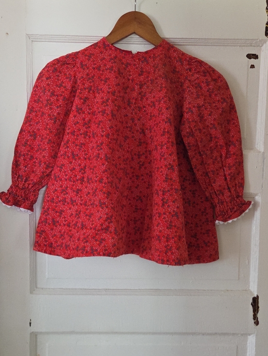 Other - Red Floral Puff-Sleeve Girls' Blouse